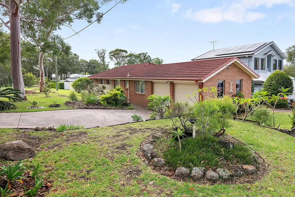 Bonnells Bay 4Habitaciones Charming Home In A Great Location!
