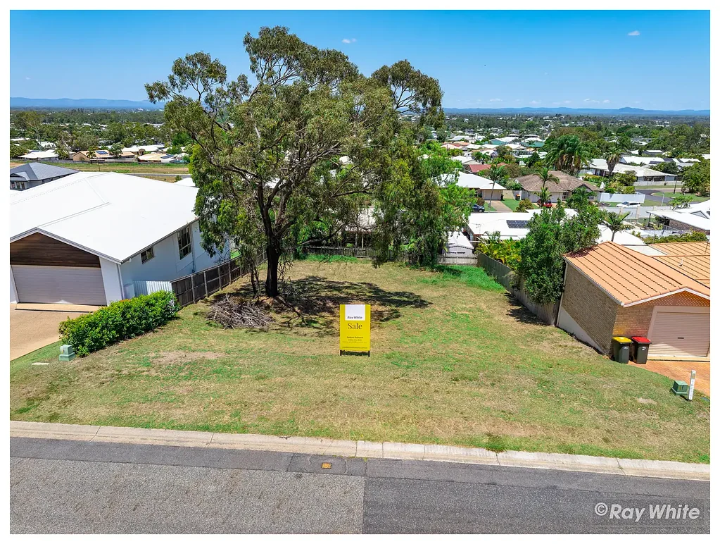 43 Rosewood Drive, Norman Gardens, QLD 4701