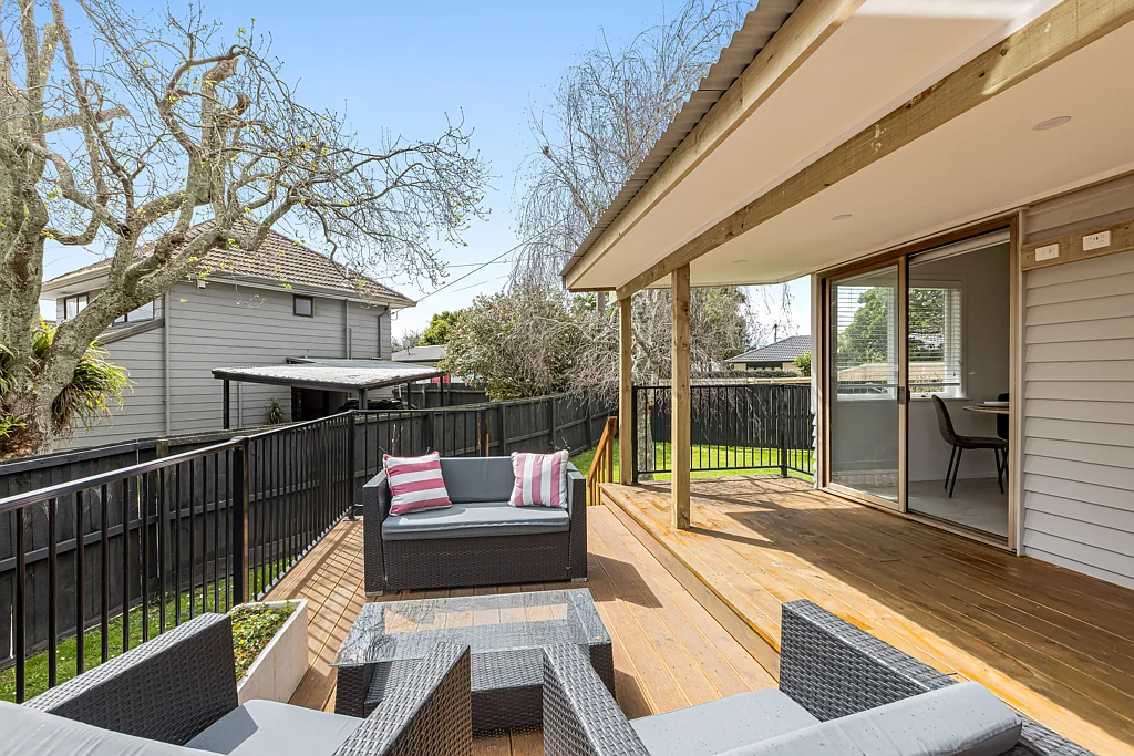 1/222 Beach Haven Road, Beach Haven, North Shore City, Auckland