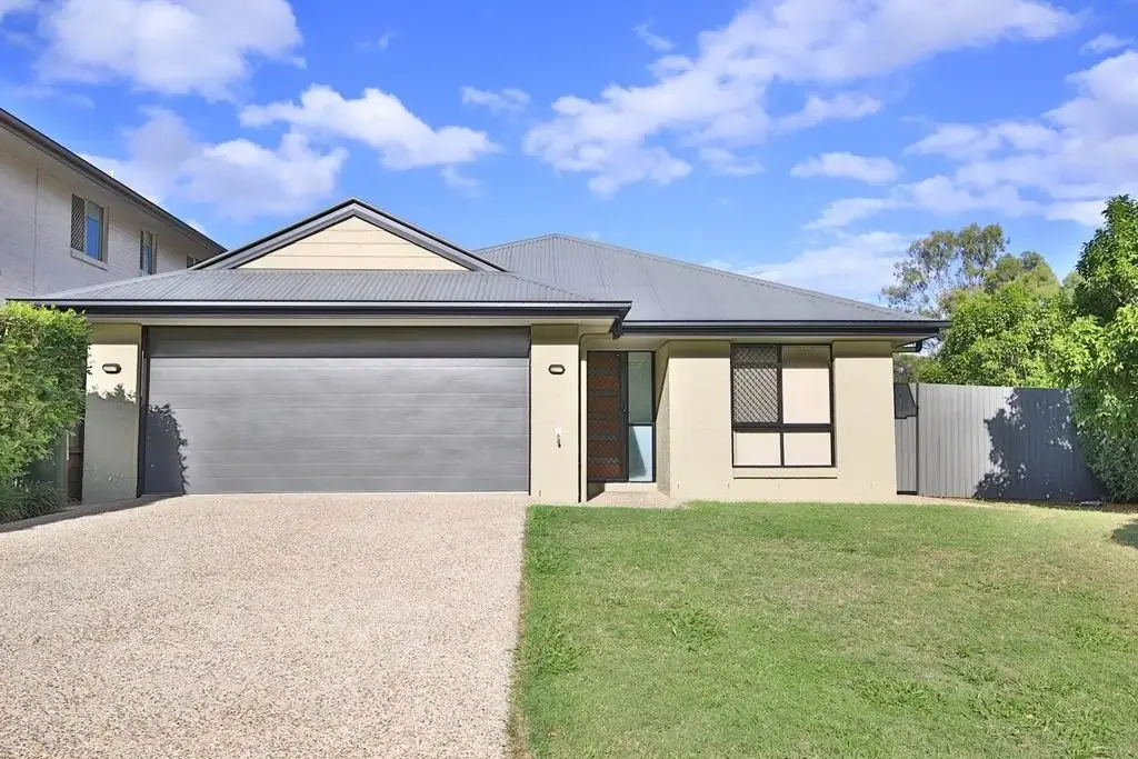 Forest Lake 4 Bedroom Modern Comfort Meets Family Living