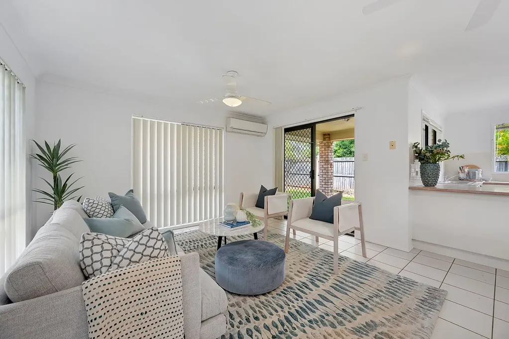 Aspley 4 Bedroom Convenient Location, Low-Maintenance Block