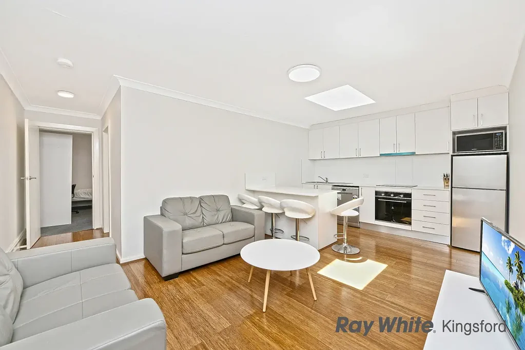 Fully Furnished two bedroom with Sunroom
