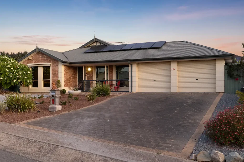 Morphett Vale 3ਬੈੱਡਰੂਮ RERELEASE DUE TO CONTRACT FAILURE
Versatile, Low-Maintenance Living in a Prime Location