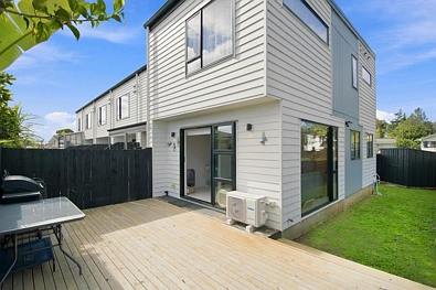Henderson 2房  Ready. Set. Move in!