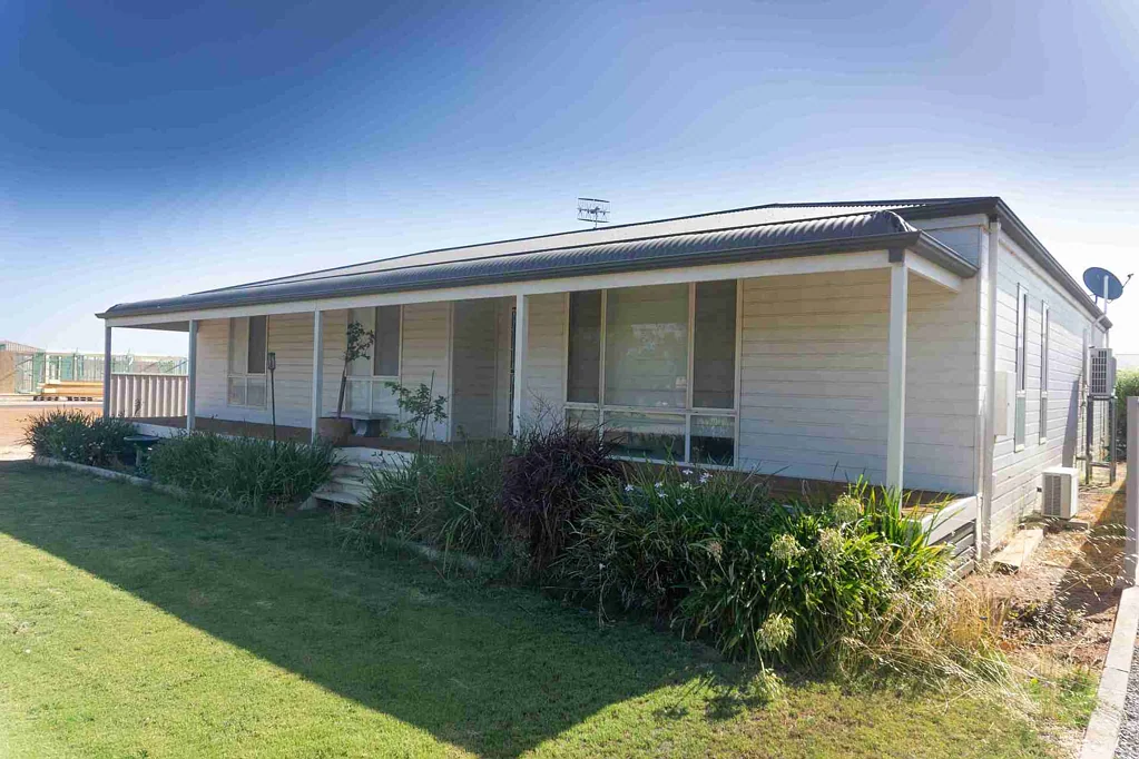 12 Arno Bay Road, Cleve, SA 5640