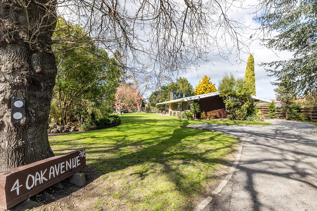 Twyford 4Moenga 4 Bedrooms by the Oaks- a Must!