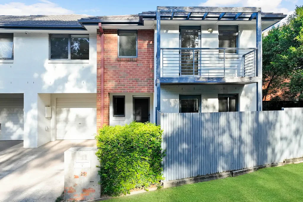 Holsworthy 3침실 Modern Duplex Living in a Tranquil Parkside Setting