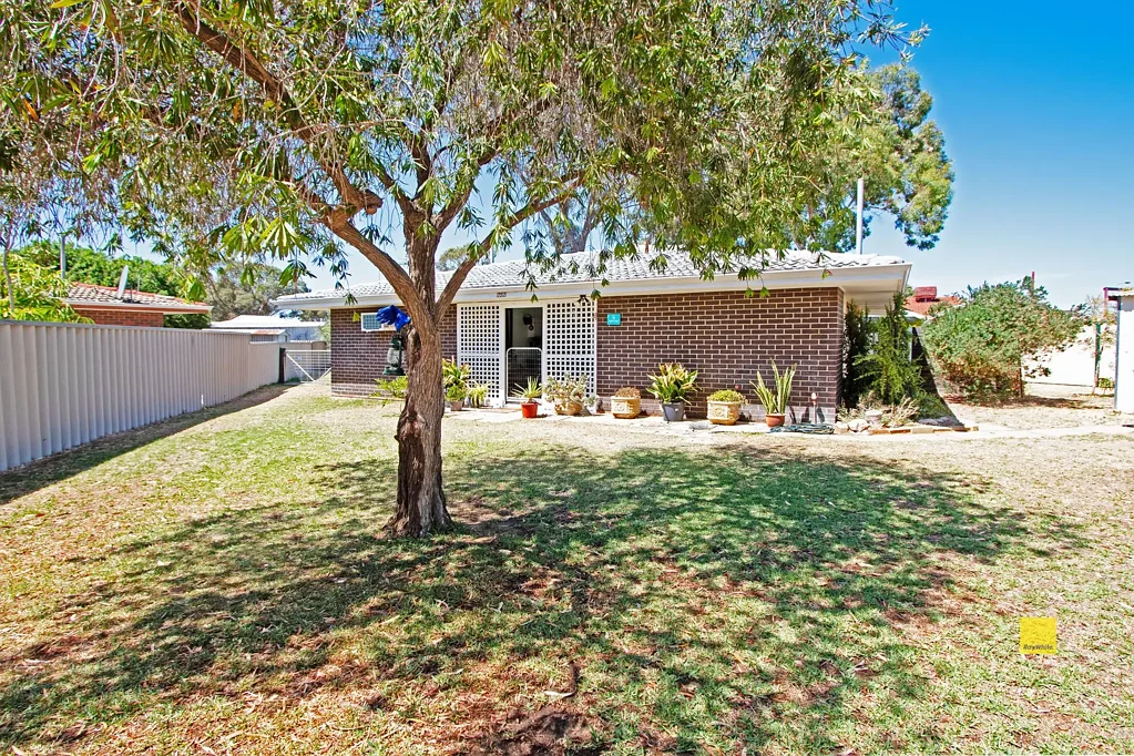 4 Bell Court, Leeman, WA 6514