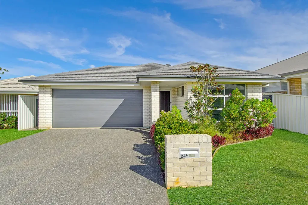 Low Maintenance in Oxley Park Estate
