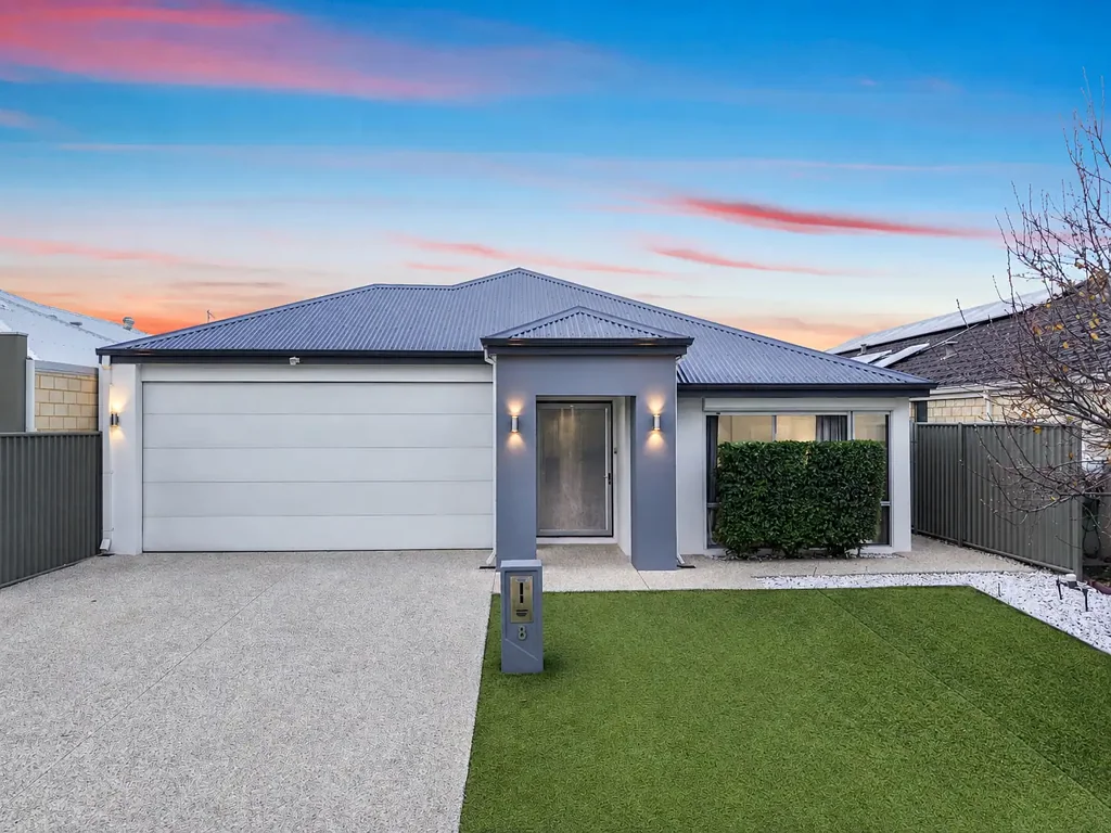 8 Ontario Grove, Success, WA 6164