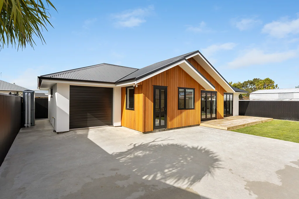 Cloverlea 3 Bedroom BRAND SPANKING