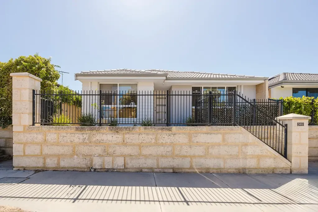 34 Ravensbourne Street, Yanchep, WA 6035