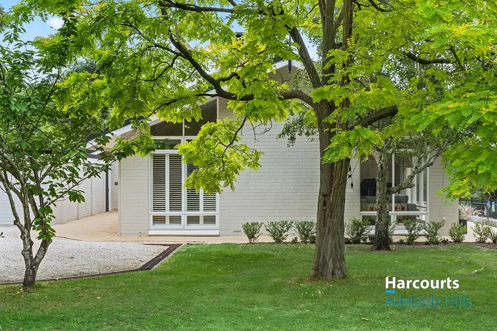 Aldgate 4房  'Aschwynd'; a Hills classic reborn with designer verve on 1.4 dreamy acres