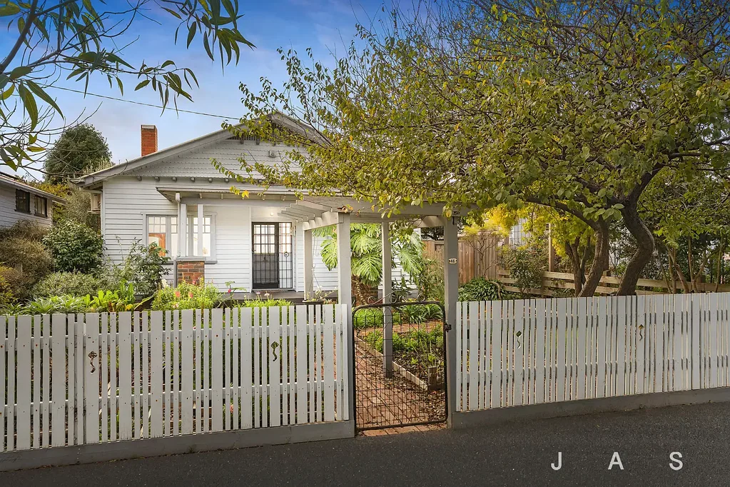 West Footscray 3कमरा Historic Charmer In A Superb WeFo Location