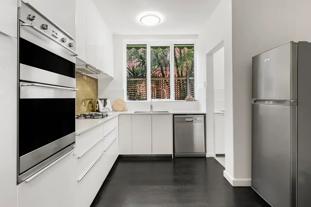 Caulfield North 2બેડરૂમ Stylish, Renovated Apartment in Prime Location