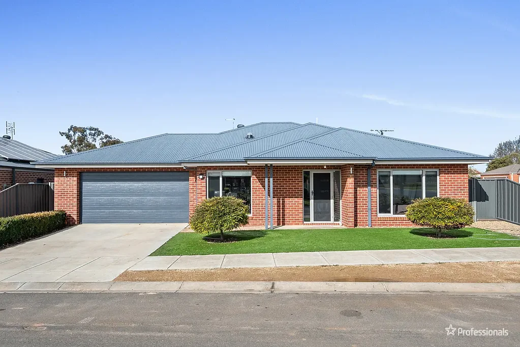 Maryborough 3ਬੈੱਡਰੂਮ Modern Low-Maintenance Living in Prime Maryborough Location