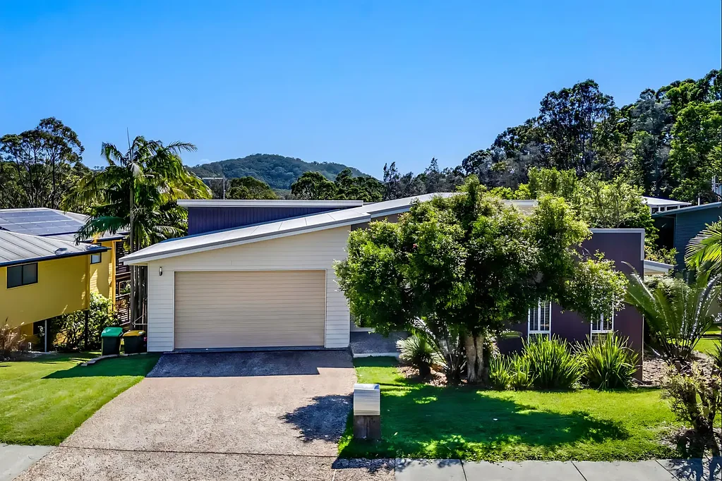 A Family Home Tucked Into the Treetops  - Space, light and total privacy, with nothing but green views from your own back deck in Pottsville.