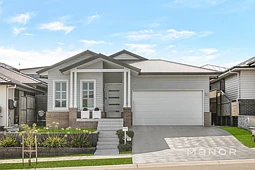 40 Whipper Street, Box Hill