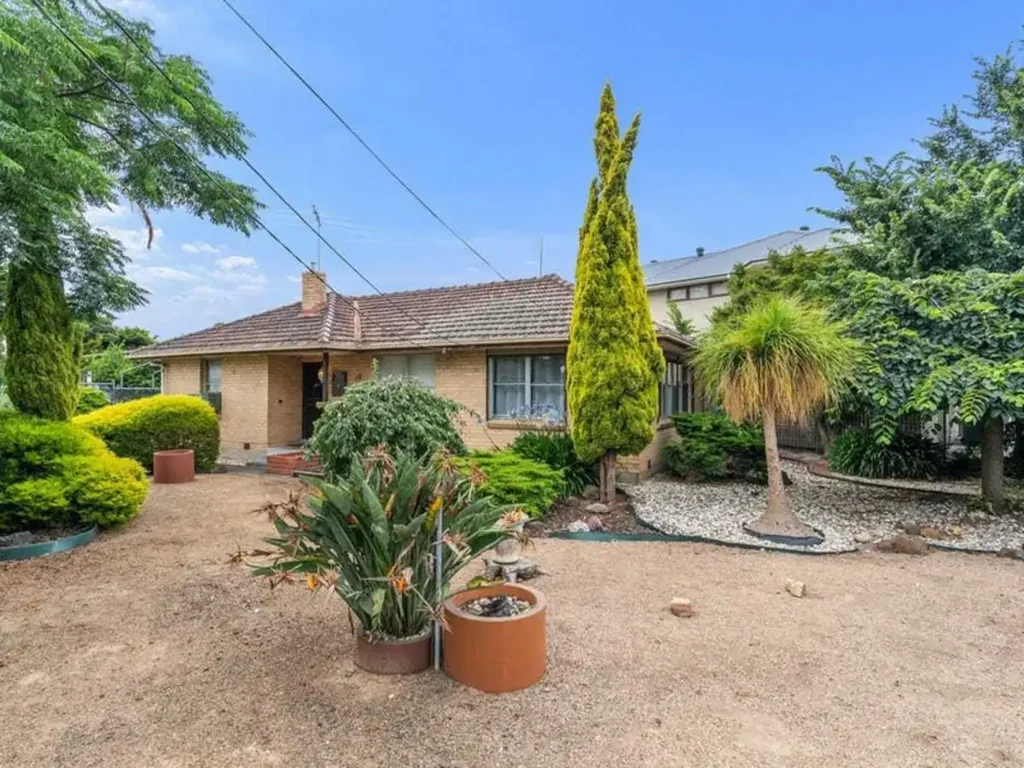 This spacious family home ticks all the boxes.