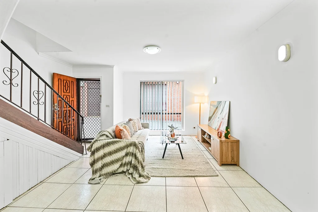 2/11-13 Torrens Street, Merrylands, NSW 2160