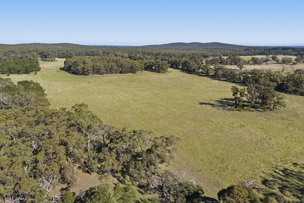 Lal Lal Expansive Rural Land Parcel