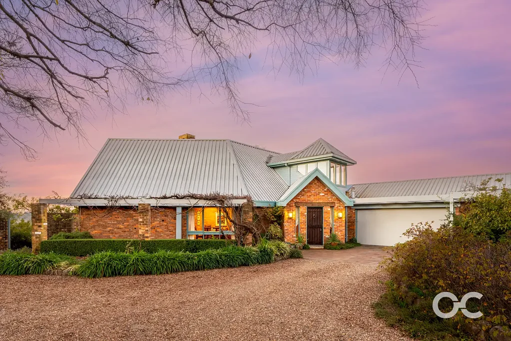 Orange 6 Slaapkamer 29 Acres | Panoramic Views | Stunning Residence | Only 6 Minutes to the CBD | Outstanding Future Potential