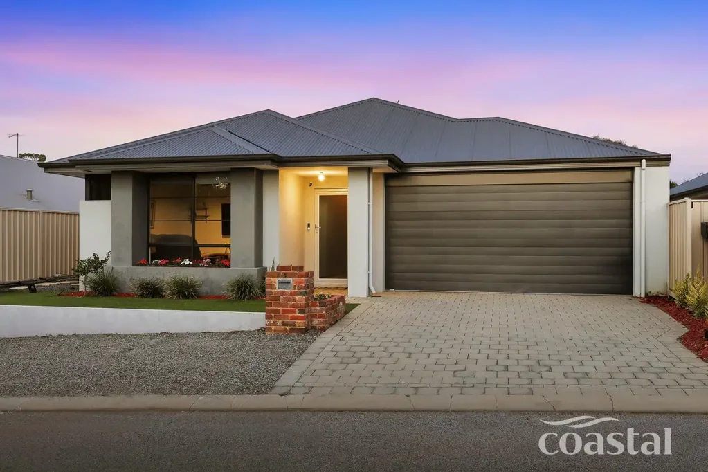 6 Kawana Grove, Meadow Springs, WA 6210