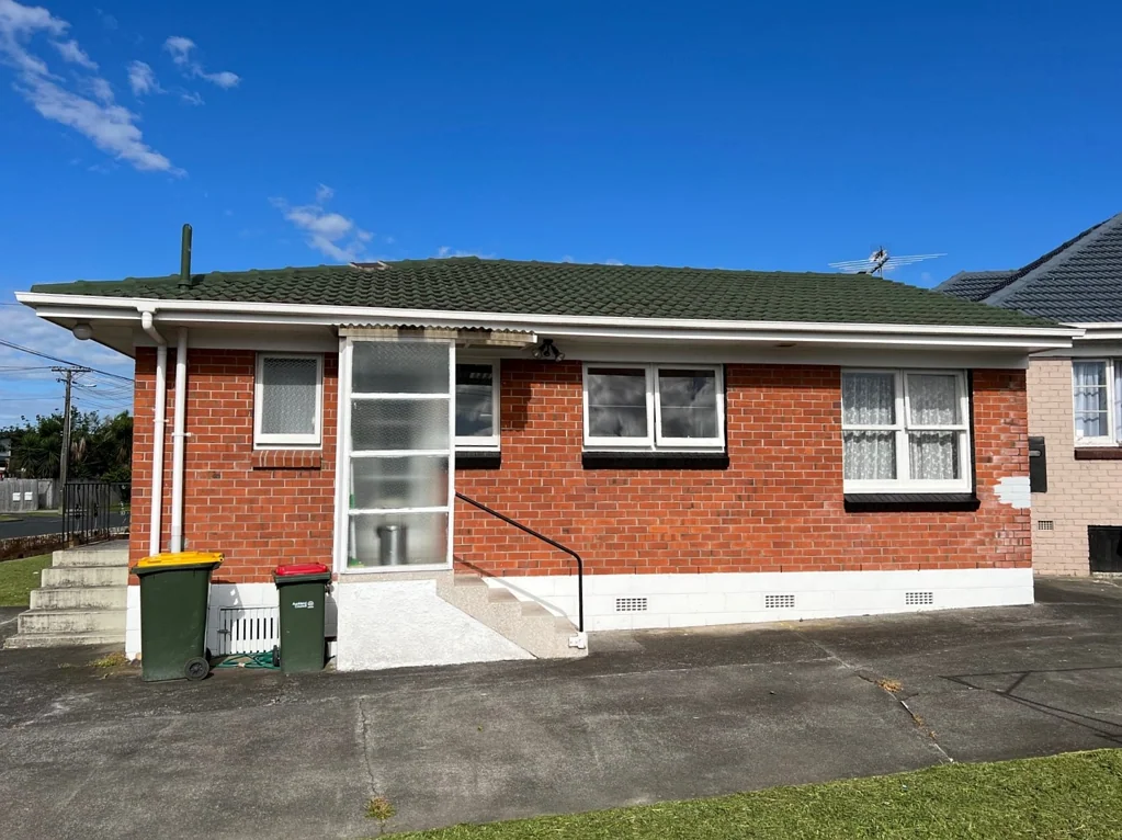 Papatoetoe, 2 bedrooms