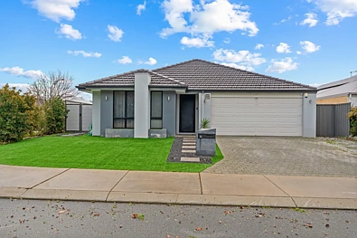 Aveley 3房  UNDER OFFER