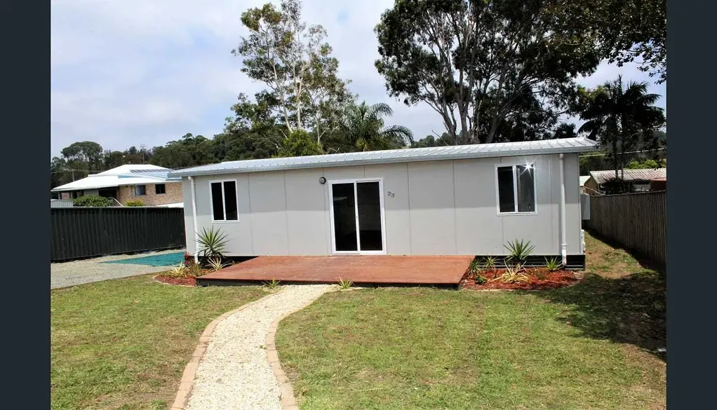 Comfortable Three Bedroom Home in Coomba Park