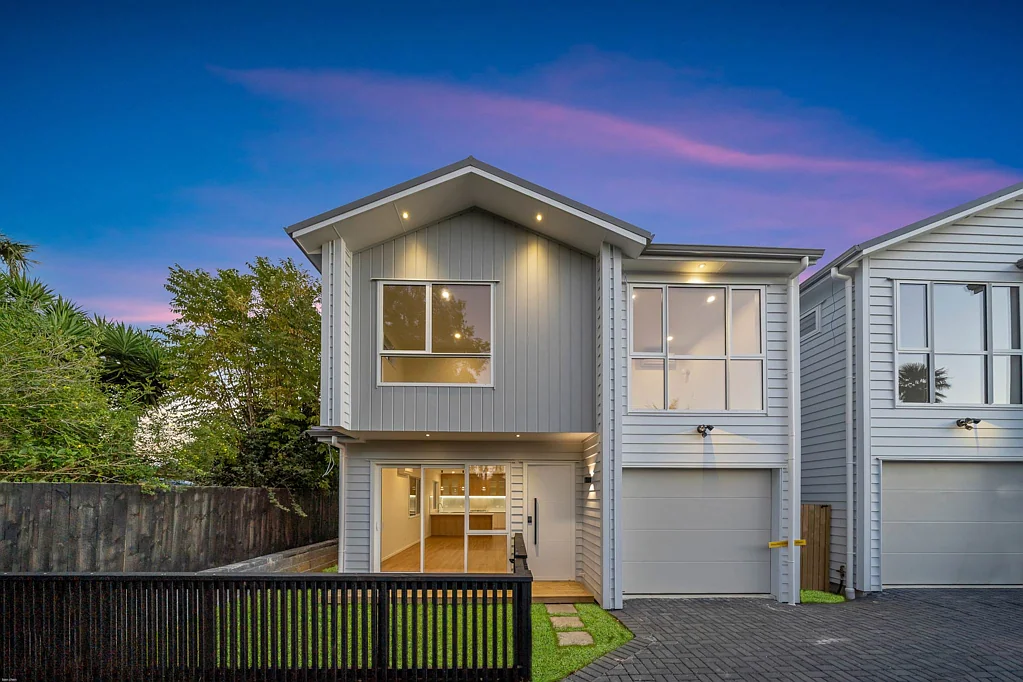 Wattle Downs 3房  BRAND NEW STANDALONE HOME – LAST CHANCE!