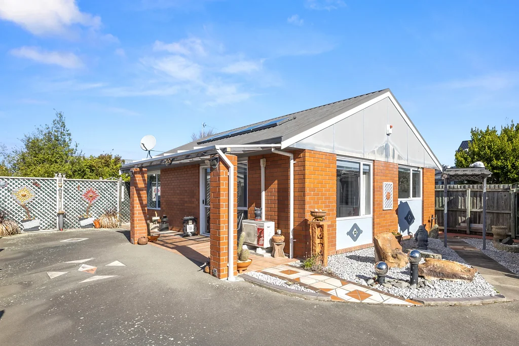 Woolston 2房  Sunny - Solid - Standalone!