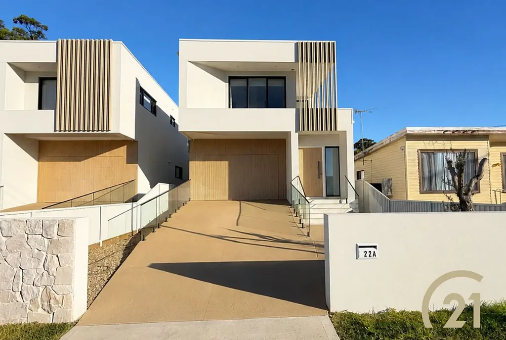 Architecturally Designed Luxury Family Home with Self-Contained Studio