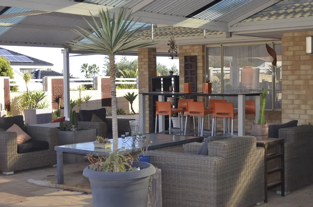 Mindarie 4 Bedroom Eight Hundred and Fifty-Eight SQM-Elevated Flat Land. Walk to School park marina Beach