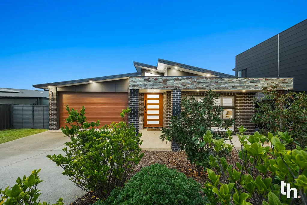 13 Breakwell Road, Cameron Park, NSW 2285