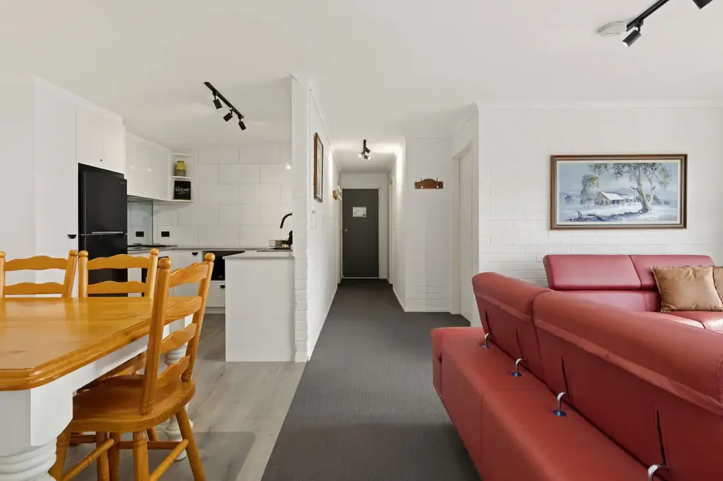 Centrally Located 3 Bedroom Apartment in Jindabyne - SUMMER LEASE