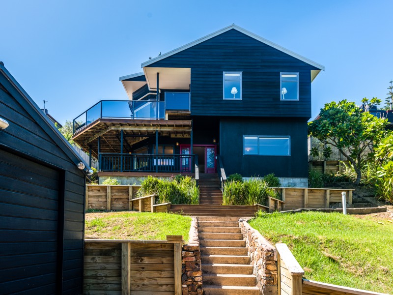 2a Tiri View Road, Palm Beach, Auckland, 3 rūma, 2 rūma horoi