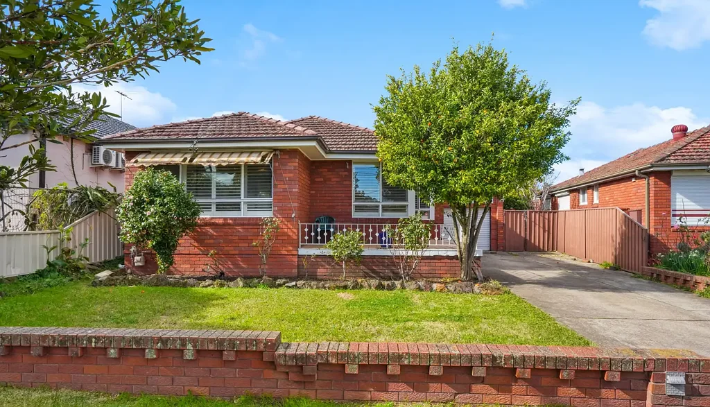 34 Napoleon Street, Riverwood, NSW 2210