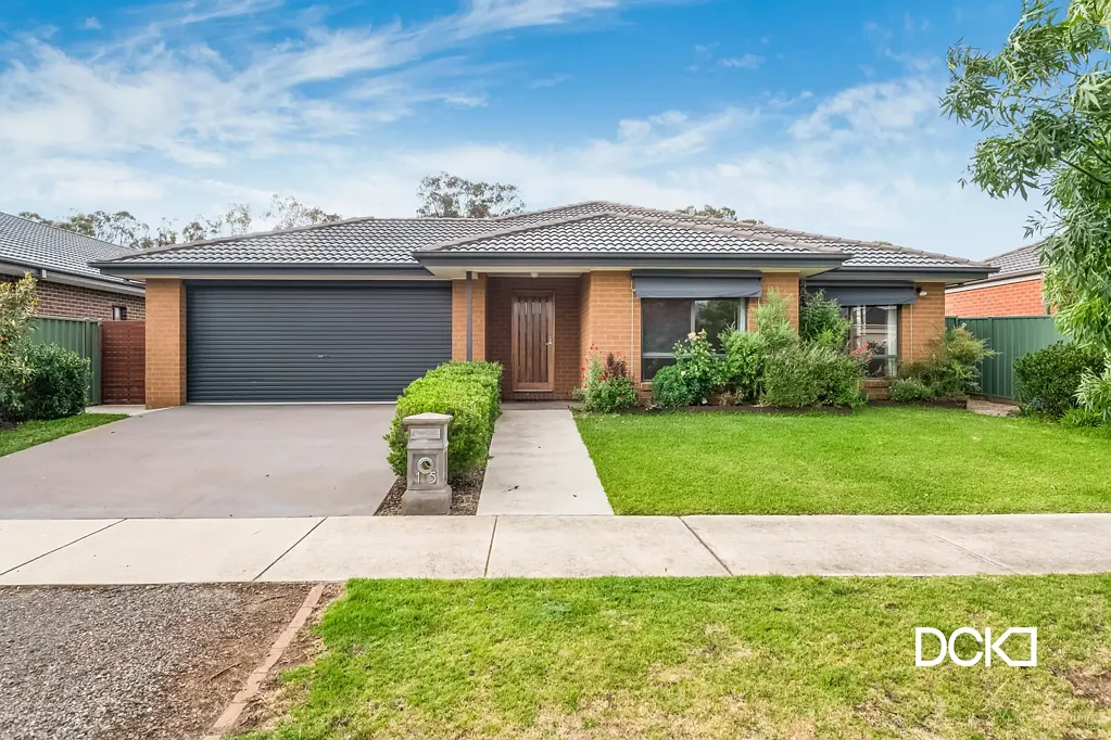 Immaculate Family Brick Home- With great Shed!