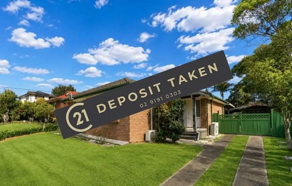 Convenient, Low-Maintenance Living in a Quite Location! Metella Road Public Catchment!