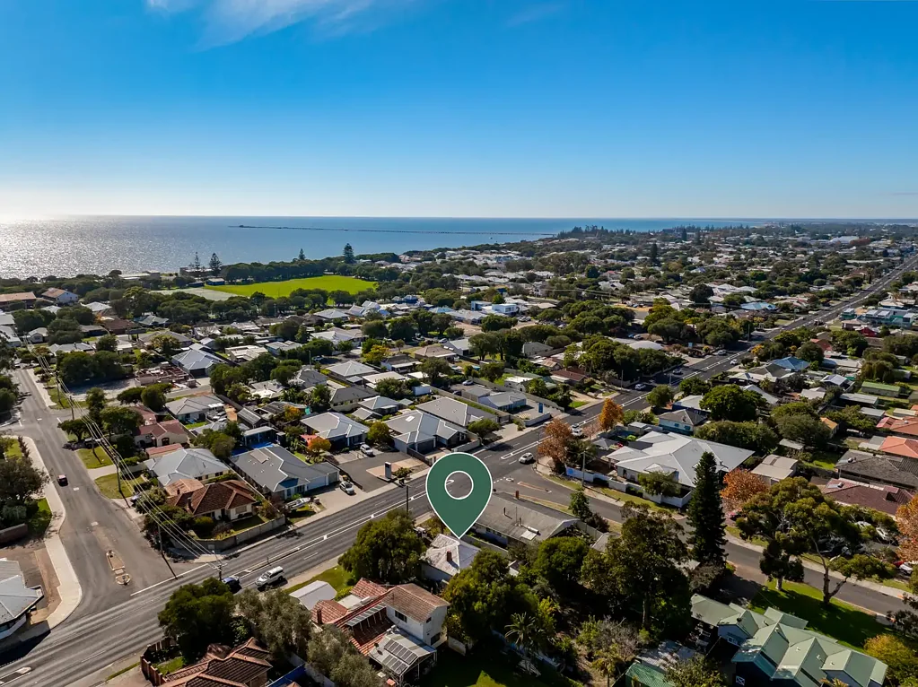 West Busselton 2બેડરૂમ Character home with subdivision potential!