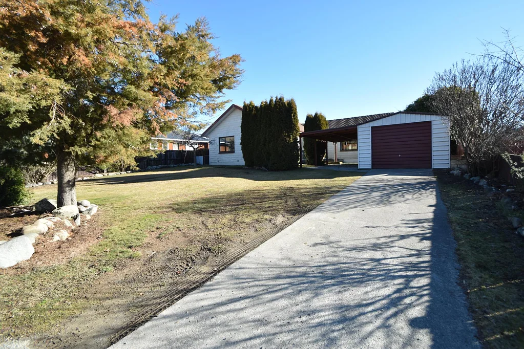 Available Now  Tidy 3-Bedroom Home in Omarama