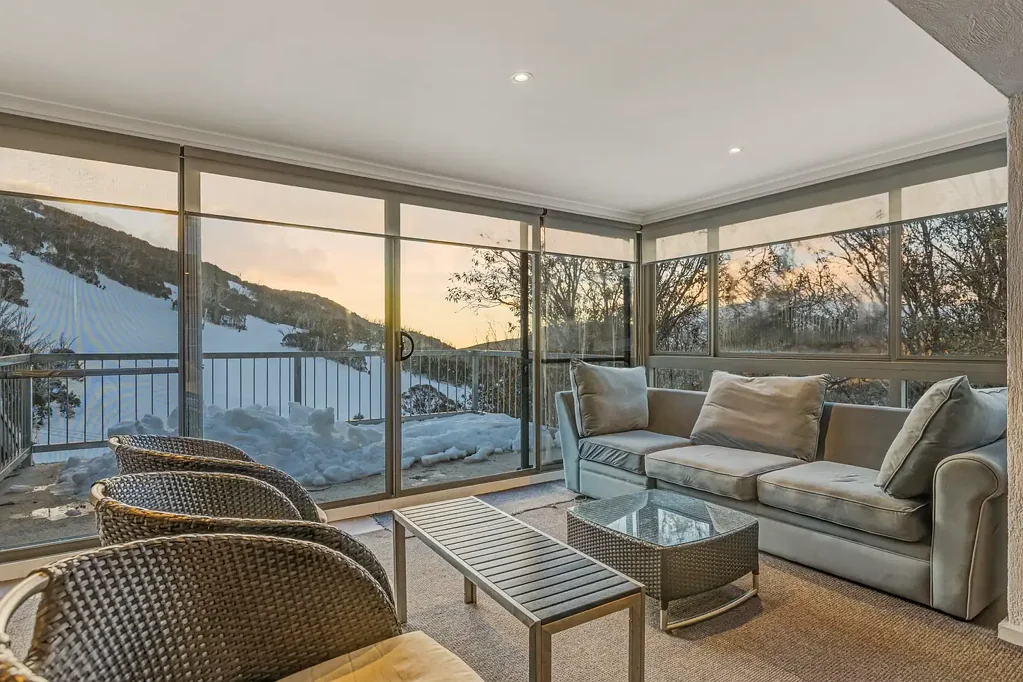 Falls Creek 3कमरा Spacious 3-Bedroom Apartment in The Village Hub