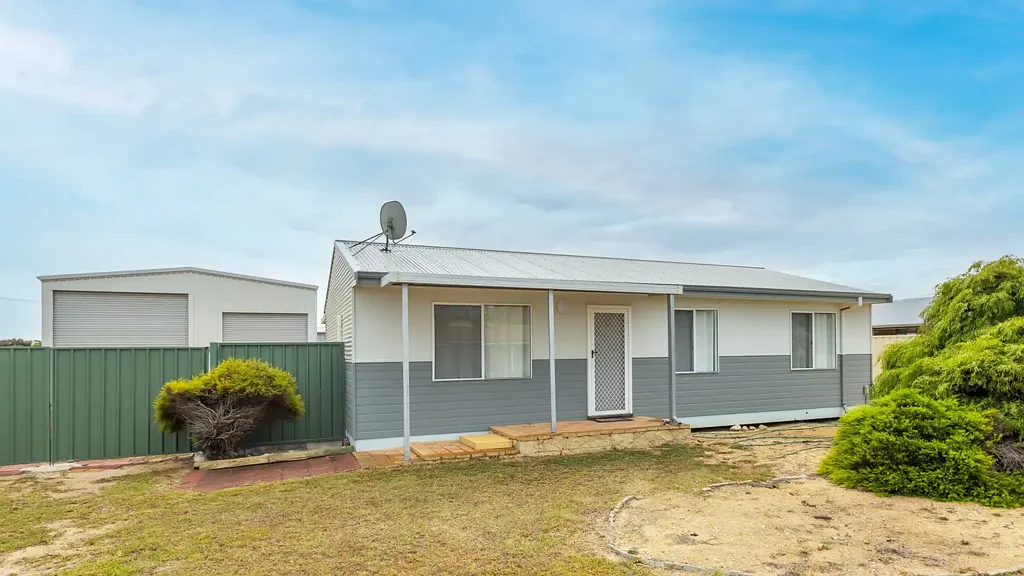 23 Agonis Street, Leeman, WA 6514