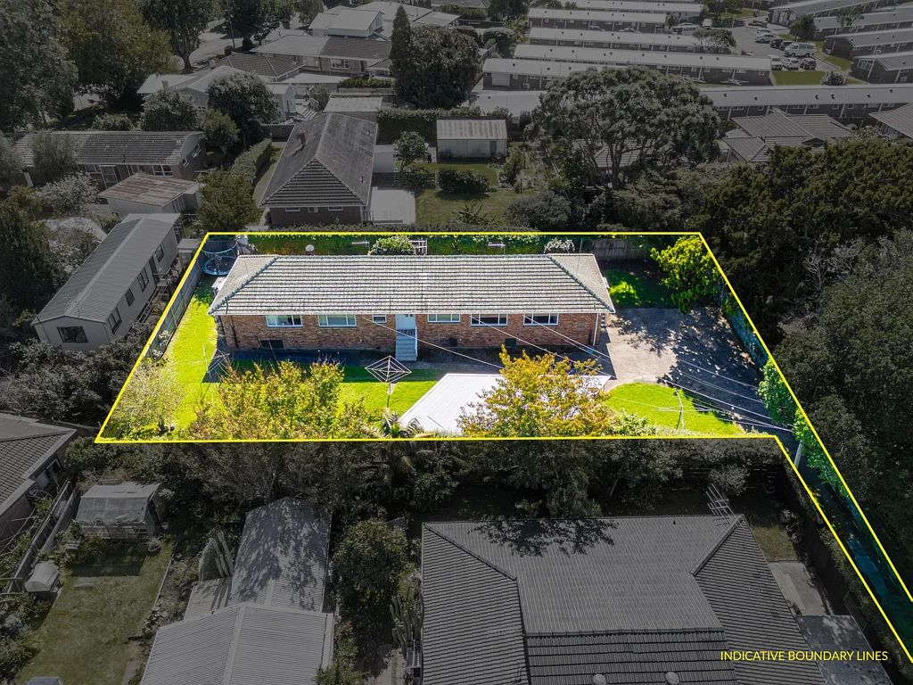 Onehunga 5ห้องนอน Flat Goldmine | 3 Units | Income + Future Upside