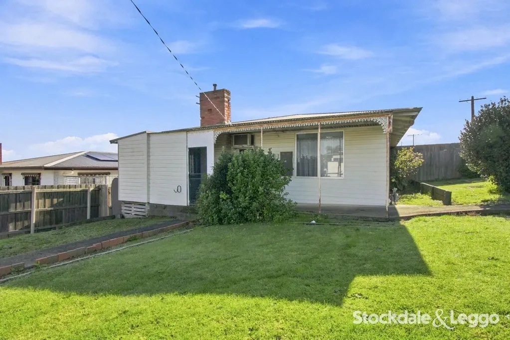 Morwell 3房  A CRACKER OF A CORNER ALLOTMENT!