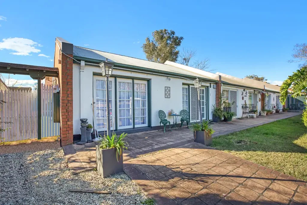 Spacious 3 Bedroom Flat