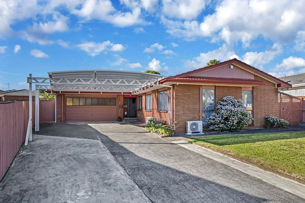 Half Moon Bay 4chambre Prime Macleans Zone & 760sqm of Pure Potential!