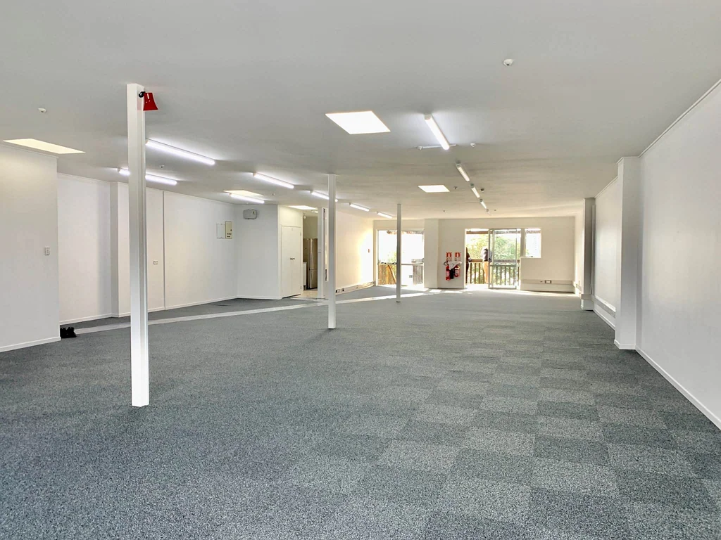 Ponsonby PONSONBY OFFICE WITH VIEWS
