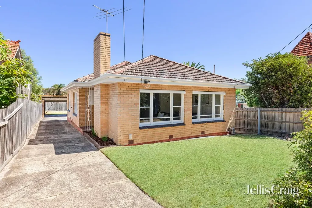 18 Thomas Street, Hampton, VIC 3188